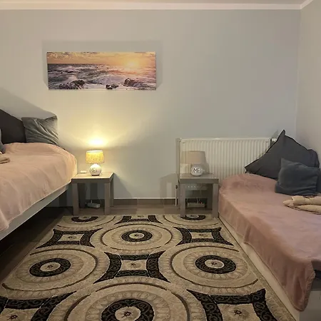 Apartamento Subterranean Idyll In The House Of Peace Timisoara