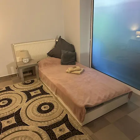 Subterranean Idyll In The House Of Peace Appartement